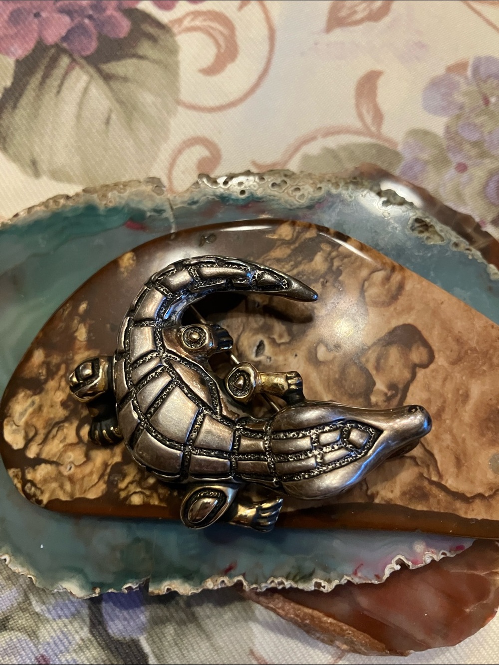 Vintage ALLIGATOR BROOCH 2 1/4”